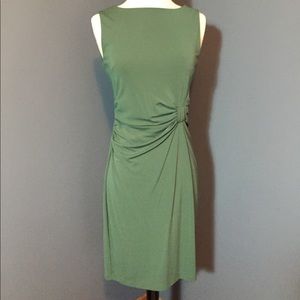 Ann Taylor green dress with waist detail sz 2